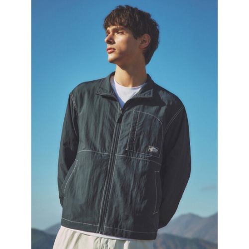 탑텐 남성 밸런스 타슬란 스탠 윈드브레이커_MBF5JJ1040이미지입니다. 누르면 해당 게시물로 새창이동합니다.