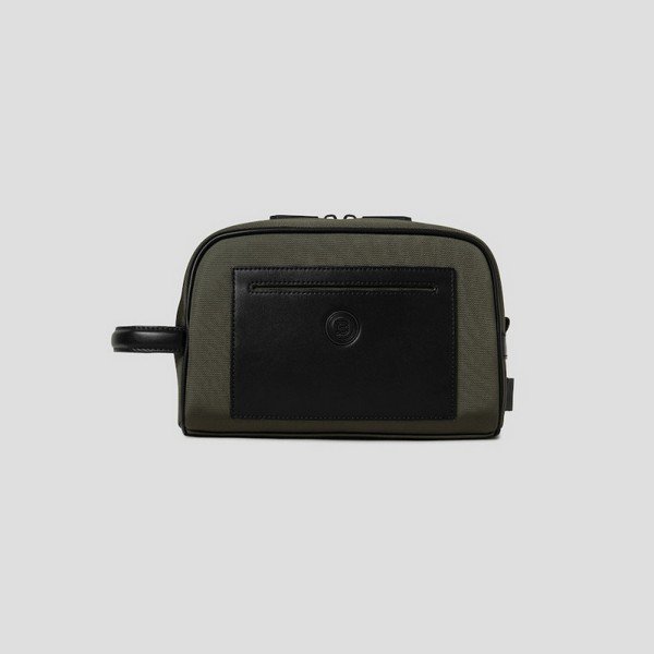 빈폴골프 유틸리티 파우치 BE47D4B02H이미지입니다. 누르면 해당 게시물로 새창이동합니다.