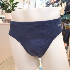 ��������� ���𰡵� �ΰ� ���̺� �ﰢ��Ƽ BGMPA682