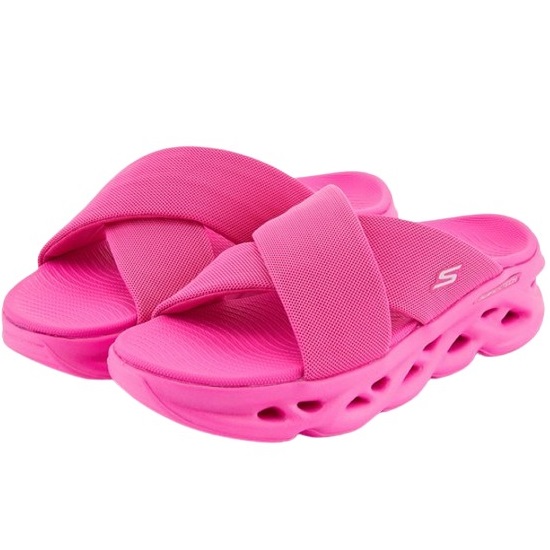 스케쳐스 고 스월테크 샌들 SP0WSCEM052