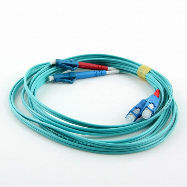 라이트컴 COMS 광패치코드 OM3 10G SC-LC (L0016554, 90m)_이미지