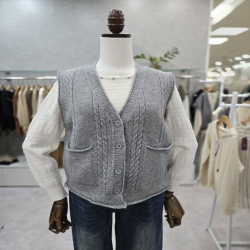 스테파니 포켓 꽈배기 보닝 조끼 A24SW43191