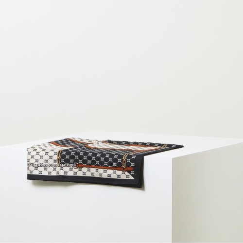 LF 닥스 네이비 DD 체인패턴 실크 사각스카프_DCSC2F024