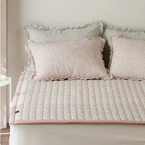 �������� �ε巯�� ����ũ�θ�� �ɹ��� �е�