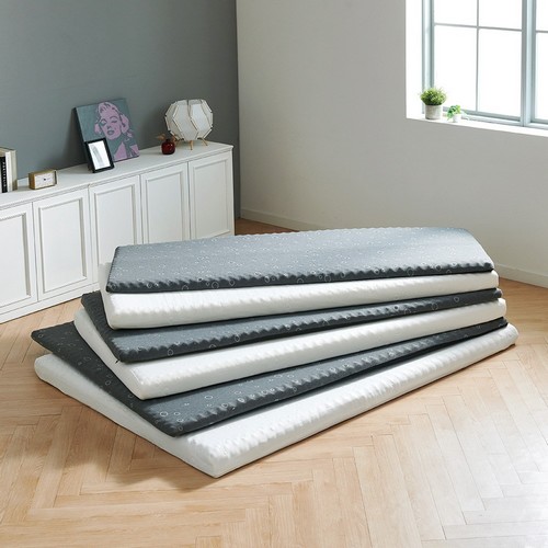 �������۴� ���޸�Ʈ �Ѹ� ���� ��Ʈ���� Q