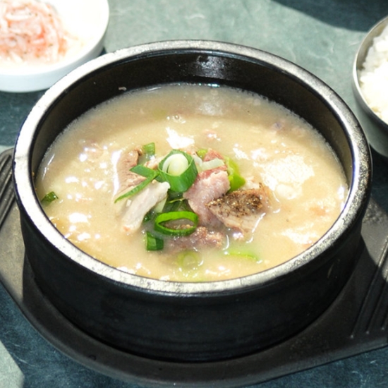 가지산 돼지국밥 580g