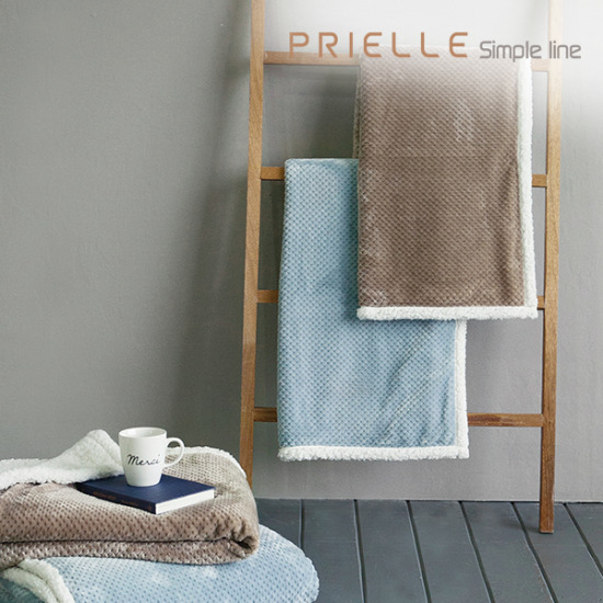 ���ڿ� �ڸ����� ���ʺ� �ö��� ��ī�� ���д��