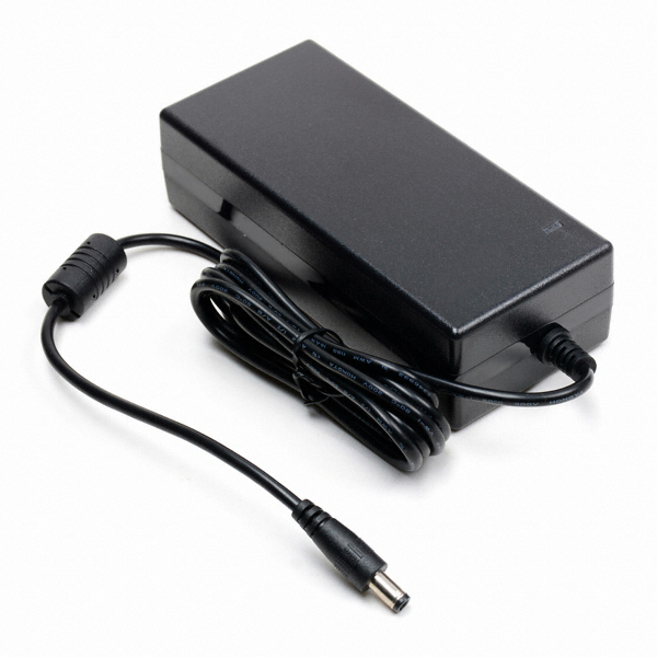 �Ŀ��� 12V 6A �����