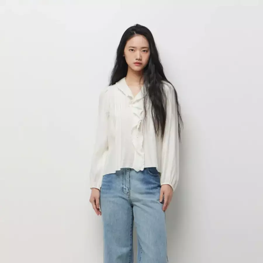 SISLEY 이주빈 착용 벤틀리 프릴 핀턱 블라우스_SAWS49631IV_이미지