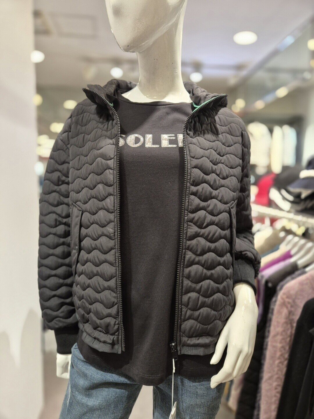 올포유 여성 점퍼 물결 퀼팅 숏 후드 탈부착 패딩 사파리 자켓 부모님 선물 LFRO1121