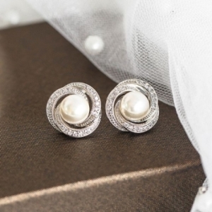 오너클랜 아인 펄 귀걸이 WC524C0
