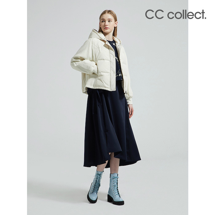 씨씨콜렉트 여성 텍스처 블록 숏다운점퍼 C224PSG806
