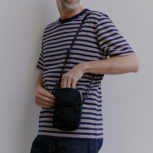 매트로 노티그 트래블 파우치 크로스백 블랙_OMG1ACBA302K1_이미지