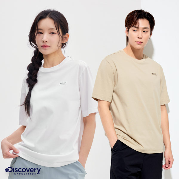 디스커버리 익스페디션 프레시벤트 스몰로고 세미오버핏 반팔티셔츠 DXRS75053-DGS_이미지