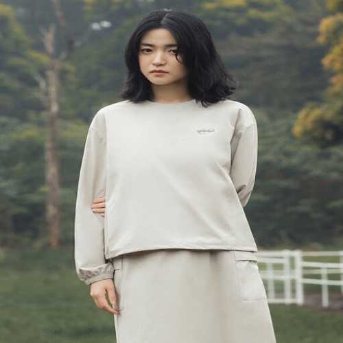 에이션패션 폴햄 PHF4TR2777 여성 무브 우븐 크롭 긴팔 맨투맨 PHF4TR2777A