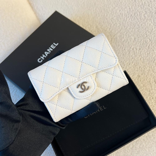 샤넬 캐비어 클래식 카드 지갑 은장_AP0214 (화이트)