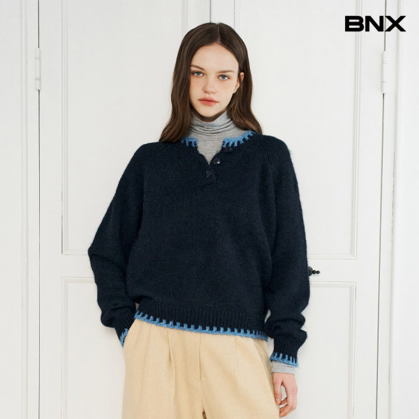 BNX 헨리 버튼 포인트 배색 트리밍 니트 BX4KP046L0