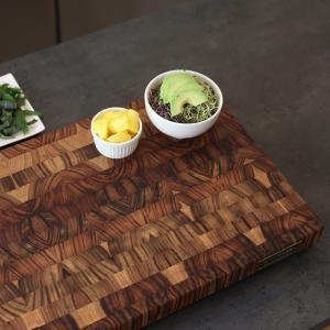 ��Ʈ�� ���� ȣ������ į�� ����׷��� ���� �� ������