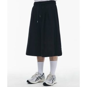 홈플러스 시그니처 투턱 레귤러 버뮤다 트레이닝 팬츠 블랙 1874947