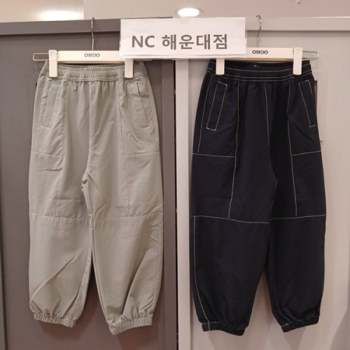 25년 봄 신상. 신학기 데일리로 멋스런 키즈 주니어들에 트렌디한 조거 일자핏 스티치 화섬 팬츠 OHTC25103 BLAC..