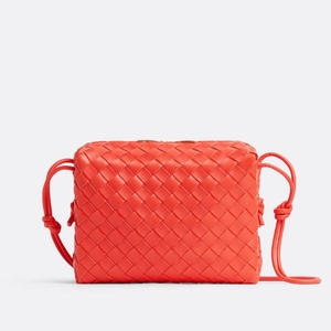  보테가베네타 BOTTEGA VENETA 스몰 루프 카메라 백 680255V1G116583