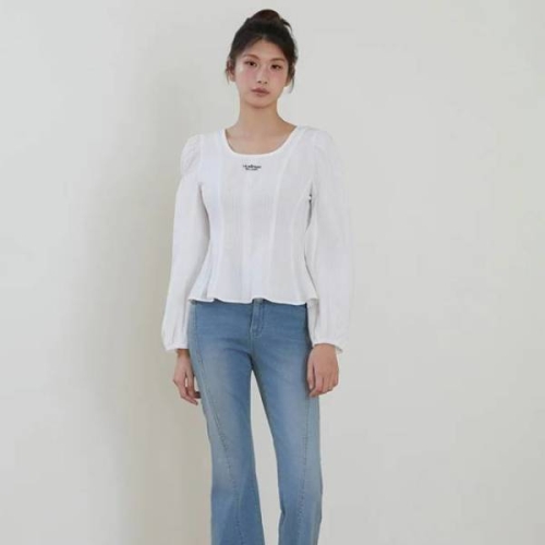 에고이스트 스퀘어넥 슬림 플레어 블라우스ES2OBL51