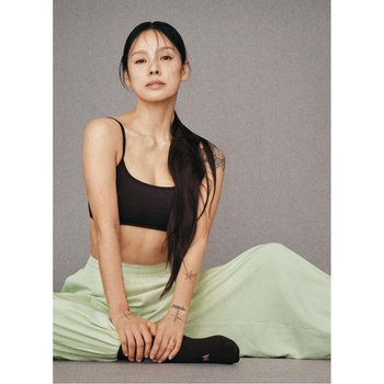 다이애그널 jogger pants _Pale Khaki B61003APL42_K03이미지입니다. 누르면 해당 게시물로 새창이동합니다.
