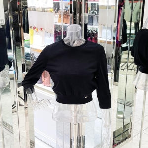 샤넬 엘러브 새상품 20A 하프슬리브 크롭 탑 36 블랙 4ET1241