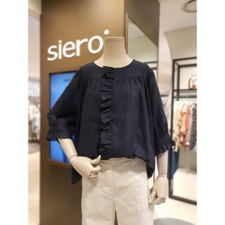 제이엔지코리아 시에로 프릴 앞뒤편차 린넨블라우스 SG4SHF073