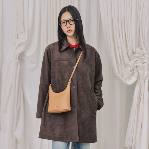 아라미스 랩 슬림 크로스백 AR7AB844