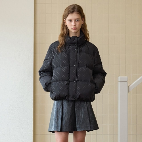 올리브데올리브 도트 프린팅 숏 푸퍼 다운점퍼 OE5WMA720