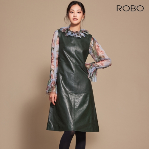  로보 이태리 베지터블 램스킨 원피스