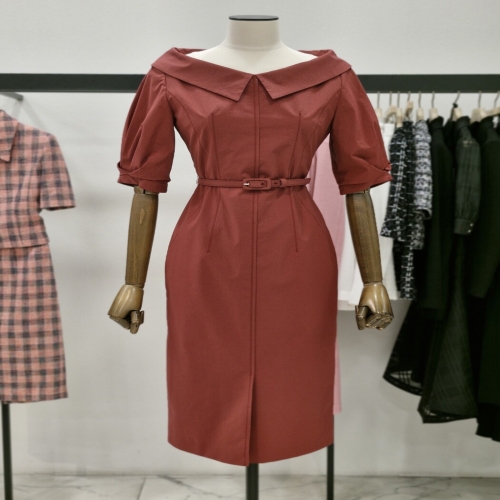 모조에스핀 햅번 스타일 슬림 원피스 S252MSE021-WI