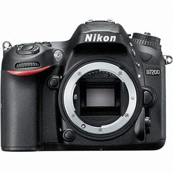 <b>니콘</b> D7200 바디