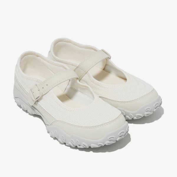 휠라 에샤페 메리제인 1XM02376H_920이미지입니다. 누르면 해당 게시물로 새창이동합니다.