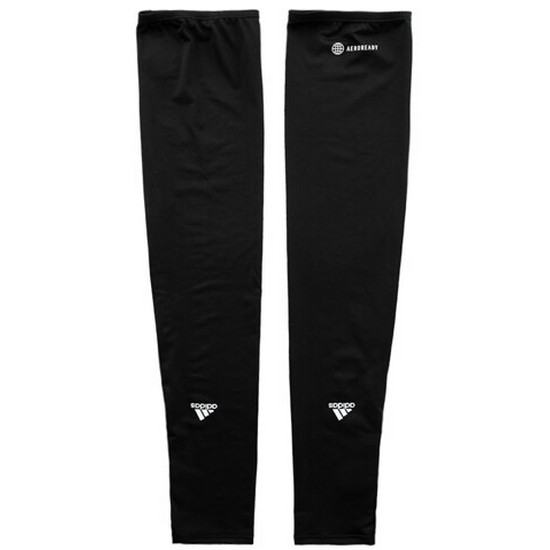 아디다스 UV 암 슬리브 IB0312이미지입니다. 누르면 해당 게시물로 새창이동합니다.