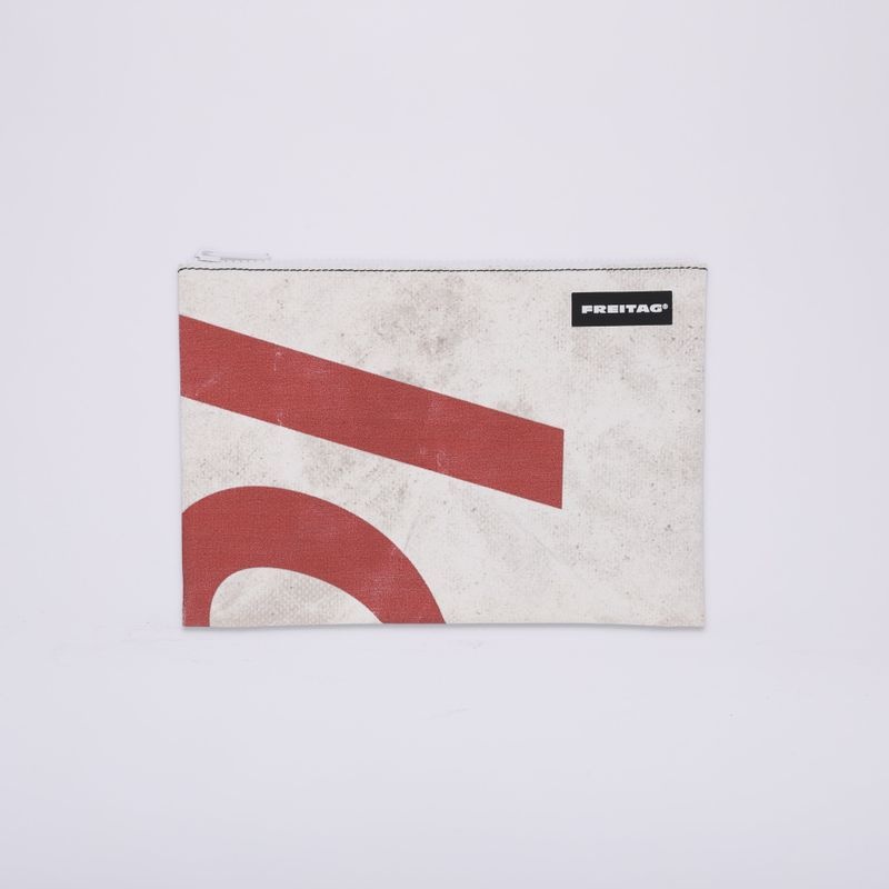 F07 CHUCK_00847 251131