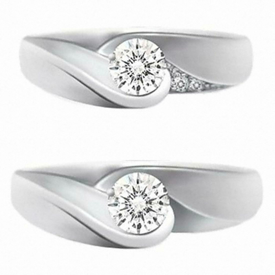 �긮�� 14K ��̿��� 0.3ĳ�� ���̾Ƹ�� Ŀ�ø� ��Ʈ