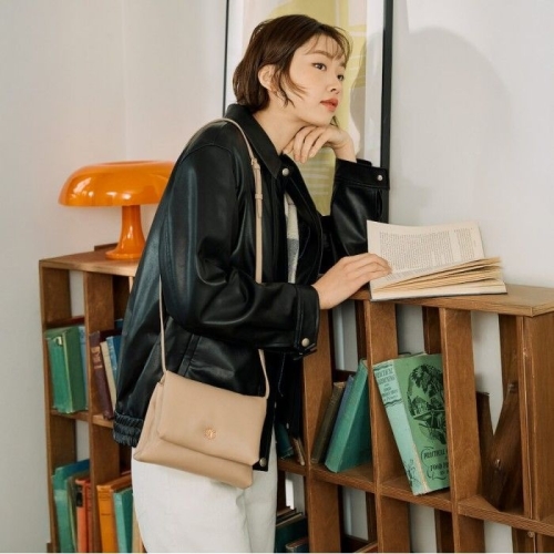 ACC BE52A4M07A 소프트 미니멀 크로스백 베이지