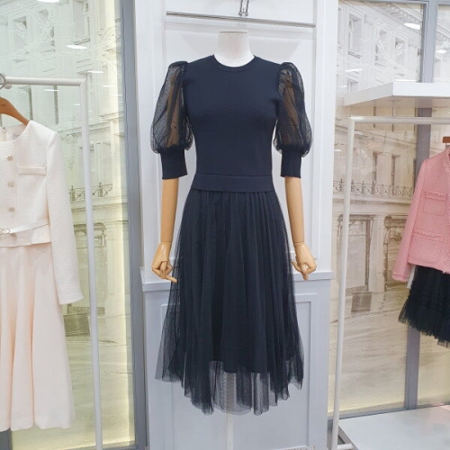 사틴 반팔 퍼프소매 니트배색원피스 S233C904A _DG_이미지