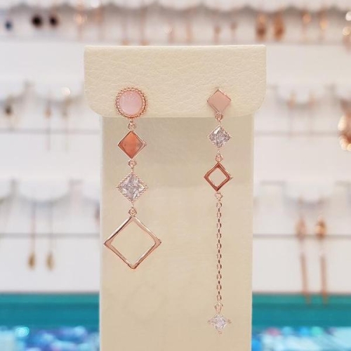 볼라레 세이브존01 볼드귀걸이 핑크 캐보션 드롭 spe636 S16278217_이미지