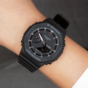 G-SHOCK 남성 지얄오크_GMA-S2100-1A이미지입니다. 누르면 해당 게시물로 새창이동합니다.