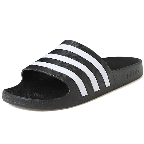 아디다스 아딜렛 아쿠아 F35543이미지입니다. 누르면 해당 게시물로 새창이동합니다.