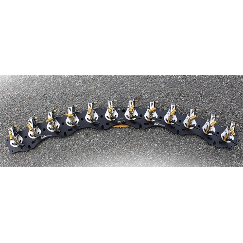 단레져 트윈스 받침틀 12단이미지입니다. 누르면 해당 게시물로 새창이동합니다.