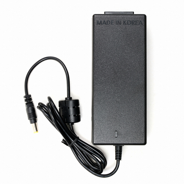 �����ӵ�Ʈ 12V 5A �����̾� �����