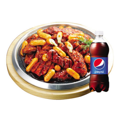 ㅤ훌랄라치킨 참숯치즈떡바베큐 + 콜라 500ml 교환권_이미지