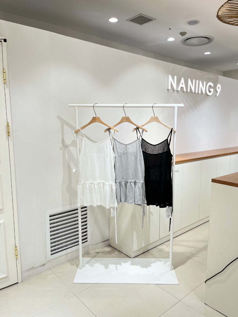  난닝구 스타필드코엑스점 잉드하원피스 1126B2OP003