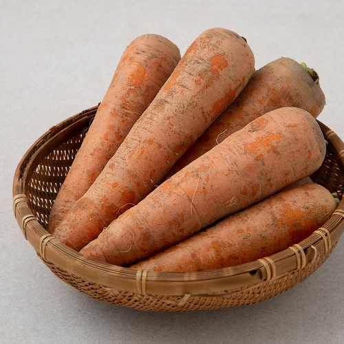 곰곰 국내산 흙당근 1.5kg_이미지