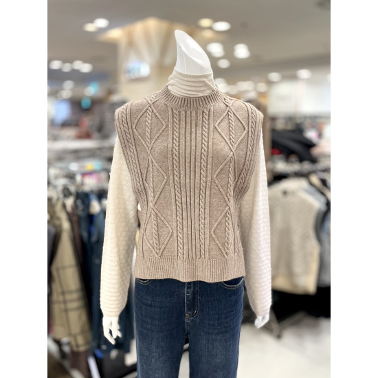 소고디자인 트리아나 꽈배기 조직감 니트 조끼 AJ4VA02