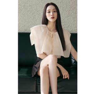 린컴퍼니 라인(LINE) N673 러플 포인트 블라우스 이성경 착용 NWBLPG0400